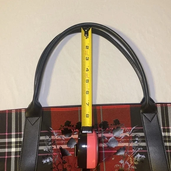 Victoria’s Secret Plaid with Roses Limited Edition Holiday 2020 Tote Bag NWOT